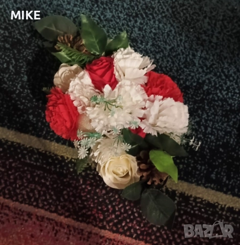 Коледна декорация, снимка 7 - Изкуствени цветя - 52633133