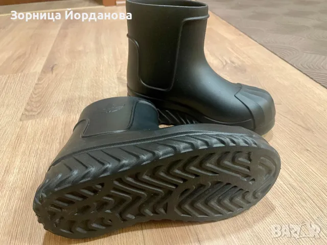 Adidas Superstar боти - чисто нови, снимка 3 - Дамски боти - 49233075