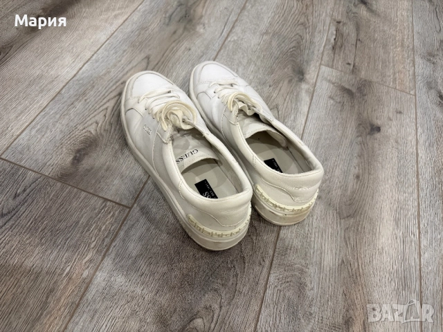 Оригинални кецове Guess размер 42, снимка 3 - Кецове - 52381935