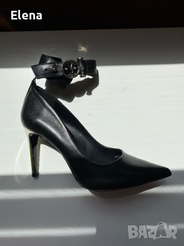 Обувки на ток Versace Jeans, снимка 2 - Дамски обувки на ток - 44336817