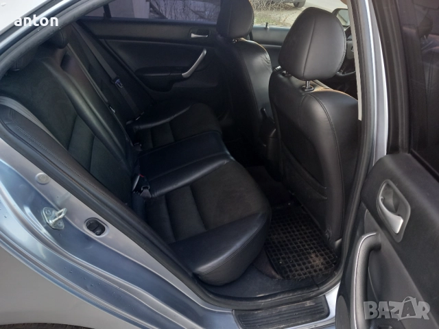 Хонда Акорд 2.2 i- CTDi, снимка 16 - Автомобили и джипове - 52806422