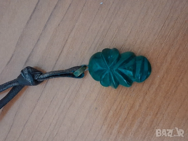 Дамско колие - кожена каишка и фигура малахит, снимка 3 - Други - 52834584