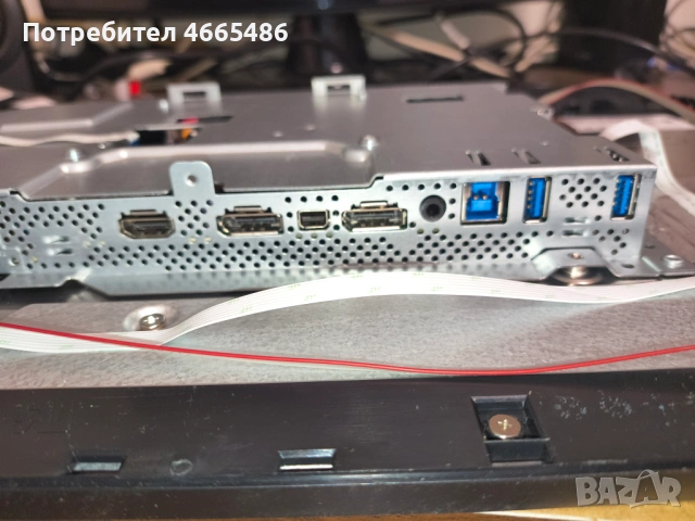 Монитор Dell U2518D За Части, снимка 8 - Монитори - 53064081