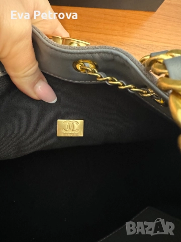 Chanel дамска чанта, снимка 8 - Чанти - 52558411