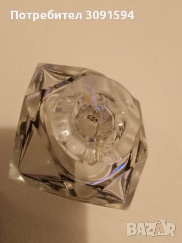  Арт Деко -1920г"Кристални бутилки за парфюми с  декорация цветя - арт деко"  , снимка 6 - Антикварни и старинни предмети - 42794251