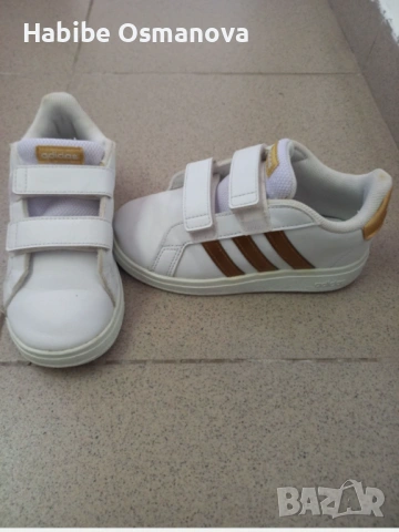 Детски оргинални маратонки adidas, снимка 2 - Детски маратонки - 54310435