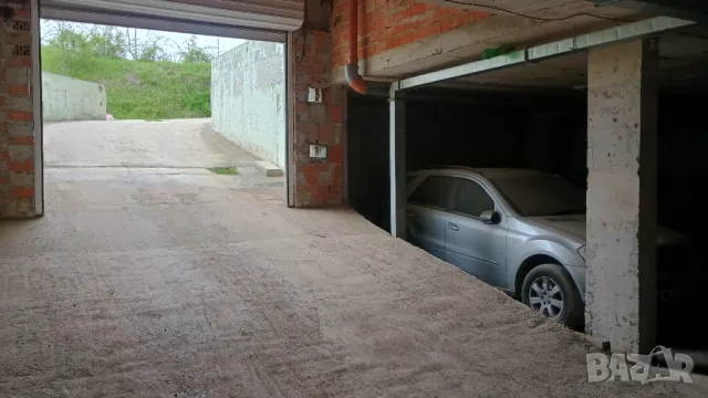 Гараж, паркомясто ж.к. Меден Рудник 16кв.