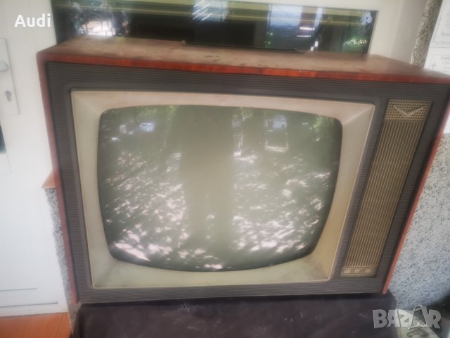 Ретро РУСКИ / съветски телевизор ТЕМП, снимка 1 - Телевизори - 33907202