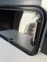 Прозорец Dometic отваряем (най новия модел) Монтажен размер : 750х465 Неразличим от нов , снимка 11