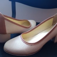 Продавам Дамски обувки, снимка 2 - Дамски елегантни обувки - 42395312