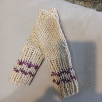 Ръчно плетени бебешки чорапи от вълна, ходило 10 см., снимка 2 - Бебешки чорапи - 39806981