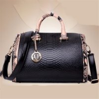 Елегантна дамска чанта през рамо от еко кожа, 3цвята - 023, снимка 5 - Чанти - 42074405