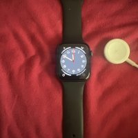 Apple Watch SE , снимка 1 - Смарт часовници - 40435342
