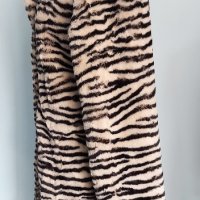 Луксозен дизайнерски кожух в зебра принт / голям размер , снимка 6 - Палта, манта - 44323367