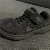 Nike black 28,5, снимка 1 - Детски маратонки - 30731092