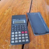Стар калкулатор Casio FX-82SX, снимка 3 - Други ценни предмети - 40799394