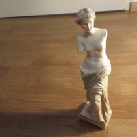 Стара скулптура, еротика Венера Милоска - Афродита - 24 см.-  Богинята на любовта - 18+, снимка 3 - Декорация за дома - 34220946