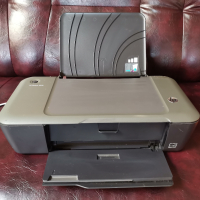 Принтер HP Deskjet 1000, снимка 4 - Принтери, копири, скенери - 44523909