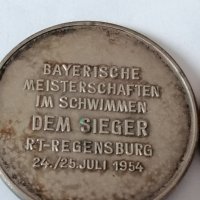 Немски почетни медали 1954 г, снимка 2 - Антикварни и старинни предмети - 36998904