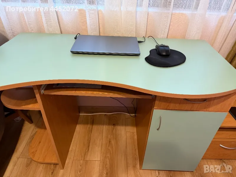 Продавам сет-бюро и етажерка, снимка 1