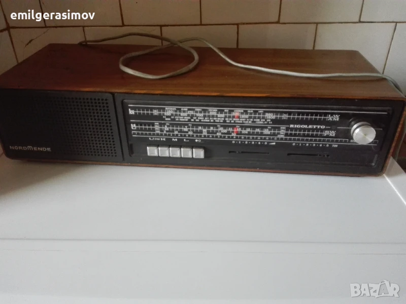 Радио NORD MENDE U 106 , Сокол 404 и Neywa 402., снимка 1