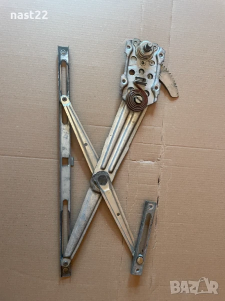 Десен стъклоповдигач Сузуки Самурай, снимка 1