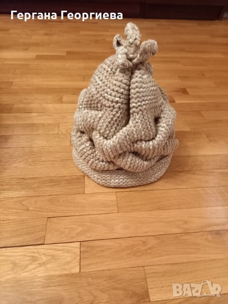 Дамска ръчно плетена шапка , снимка 1