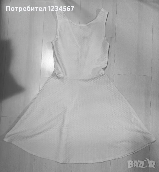 Бяла рокля👗, снимка 1