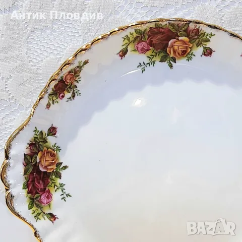 Royal Albert, Old Country Roses, средно плато, снимка 2 - Сервизи - 39998158