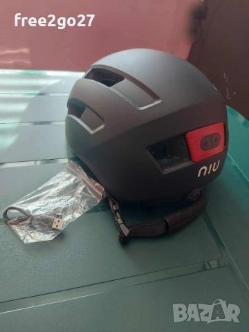 каска тротинетка, снимка 2 - Скутери и тротинетки - 51476499