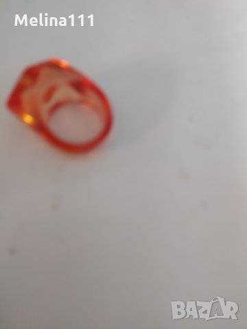 Продава пръстен с камък, снимка 2 - Пръстени - 35221787