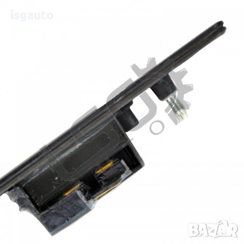 Лайсна с бутон отваряне заден капак и осветление номер AUDI A3 (8PA) (2004-2008) ID: 88783, снимка 4 - Части - 38444894