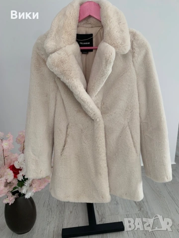 Пухено палто в размер XS, снимка 5 - Палта, манта - 53018959