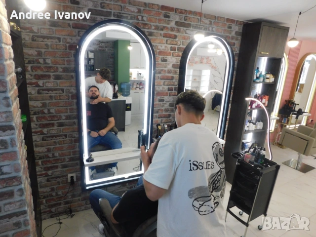 Дизайнерско огледало с LED осветление – чисто ново, снимка 5 - Огледала - 53887032