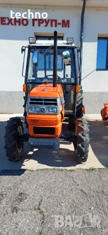 Трактор КУБОТА с кабина, 46 к.с., снимка 2 - Селскостопанска техника - 54275259