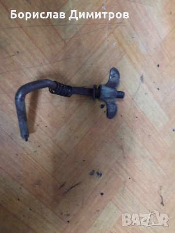 Продавам оригинален държач за резервната гума на Москвич 408, 412, снимка 2 - Части - 31061760