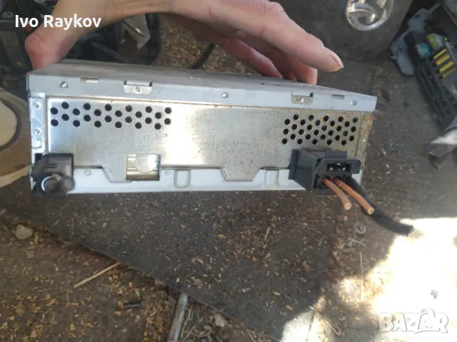 Усилвател BECKER за Mercedes-Benz Е класа W211-2002-2008 ,211 827 16 42, снимка 2 - Части - 50292017