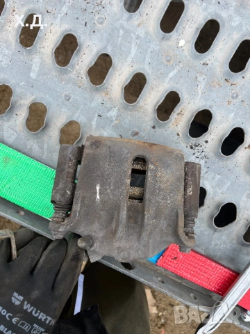 Преден десен спирачен апарат Рено Меган/Сценик 1.9dci 120кс 2005г, снимка 2 - Части - 54059985