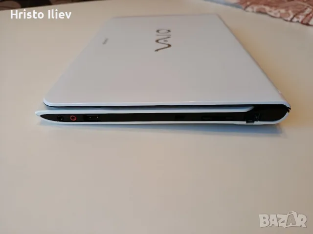 Продава се: Компактен Sony VAIO SVE11135CCW – Напълно подготвен за работа и пътуване!

, снимка 3 - Лаптопи за дома - 55879602