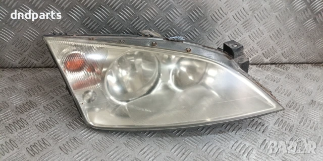 Десен фар Ford Mondeo 2002г.	