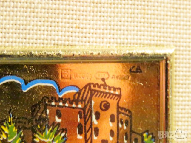 Старинна златна картина рисувана върху златно фолио - ЗАМЪК  - с маркировка за злато 917 ( 22 карата, снимка 2 - Картини - 36906618