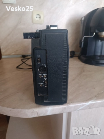 Ретро радио касетофон Hitachi TRK -5030E, снимка 3 - Радиокасетофони, транзистори - 51753880