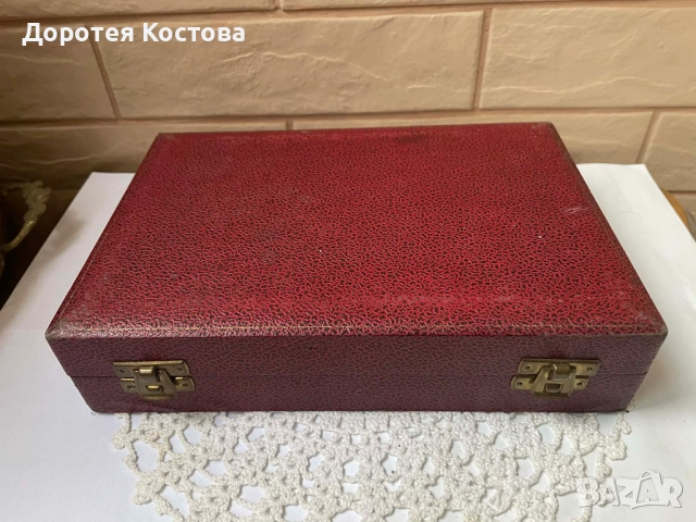 Красив комплект от Англия в оригиналната му кутия, снимка 8 - Прибори за хранене, готвене и сервиране - 52666472