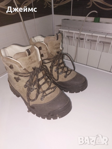 Оригинални туристически обувки/ 39 номер, снимка 2 - Маратонки - 52811520