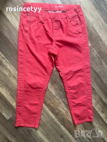 Червен панталон 