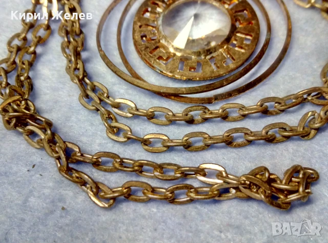 ВЕЛИКОЛЕПНО ПОЗЛАТЕНО ВИНТИДЖ АРТ КОЛИЕ с МЕДАЛЬОН с ФАСЕТИРАН БОХЕМСКИ КРИСТАЛ 40779, снимка 4 - Колиета, медальони, синджири - 51255580