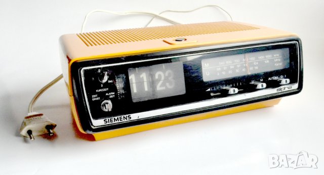 Радиобудилник със сгъваем номер на часовника от SIEMENS, снимка 3 - Антикварни и старинни предмети - 40294360