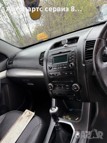 На части Kia Sorento 2.2 crdi 2011година, снимка 8 - Автомобили и джипове - 52989572