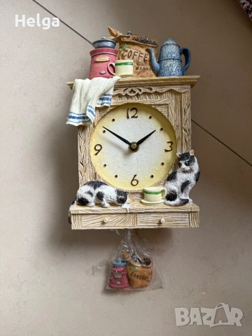 Vintage часовник с котки от полирезина