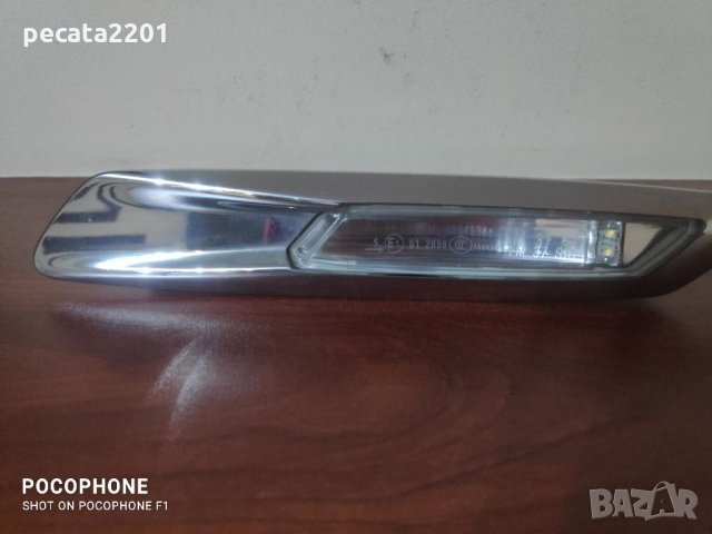 Продавам - 2 бр. оригинални десни мигачи в калника за БМВ 5 Ф10/Ф11, снимка 3 - Части - 34211323